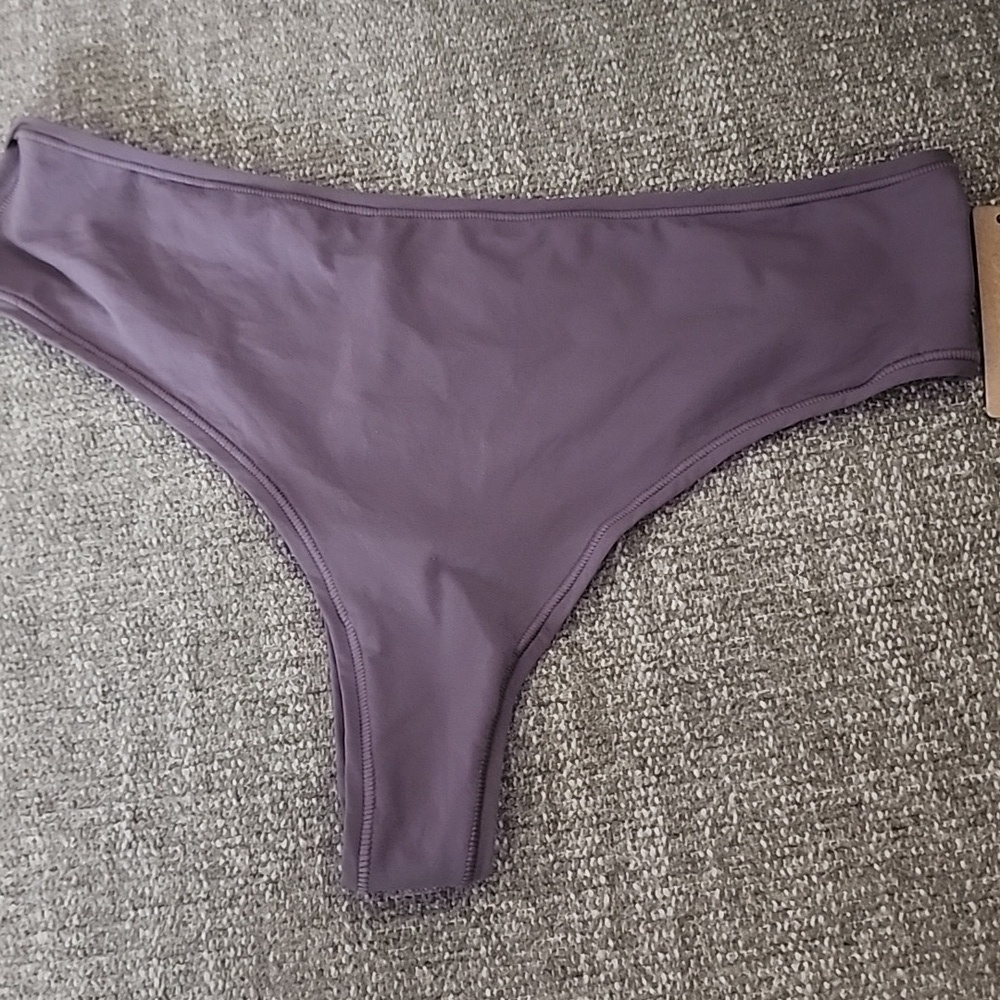 Skims Fits Everyong Seamless Thong